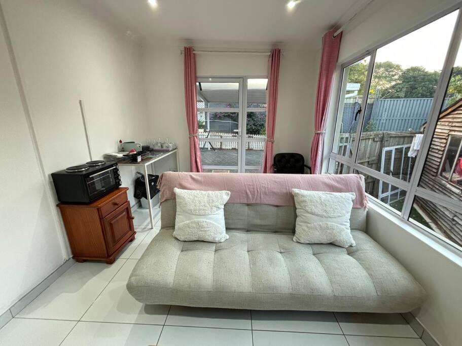 Apartment Bright And Sunny
